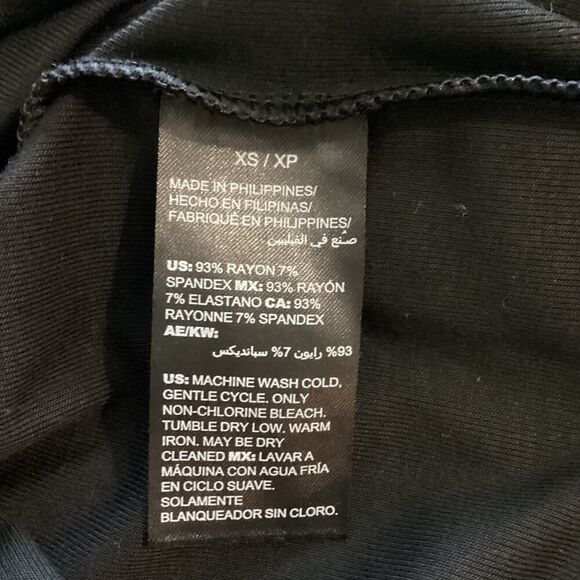 White House Black Market Black Bell Sleeve dress Size XS NWT - Picture 4 of 8